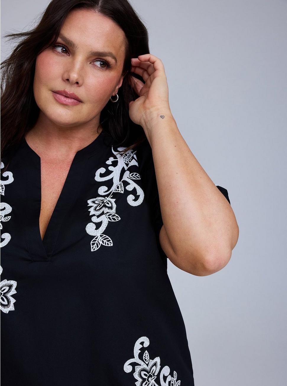 Belle Isle Embroidered Puff Sleeve Top Product Image