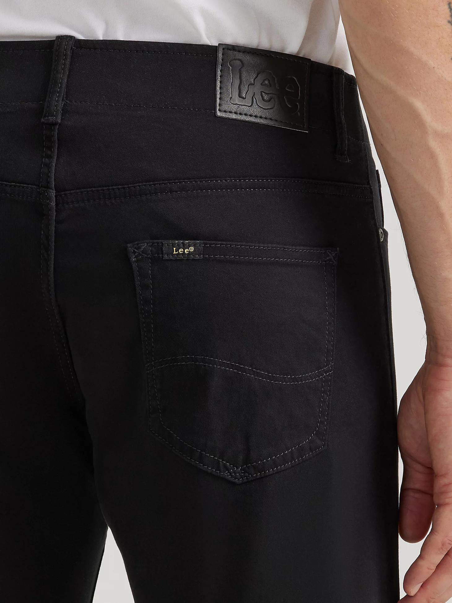 Men's Extreme Motion Slim Straight Jean | Lee® Product Image