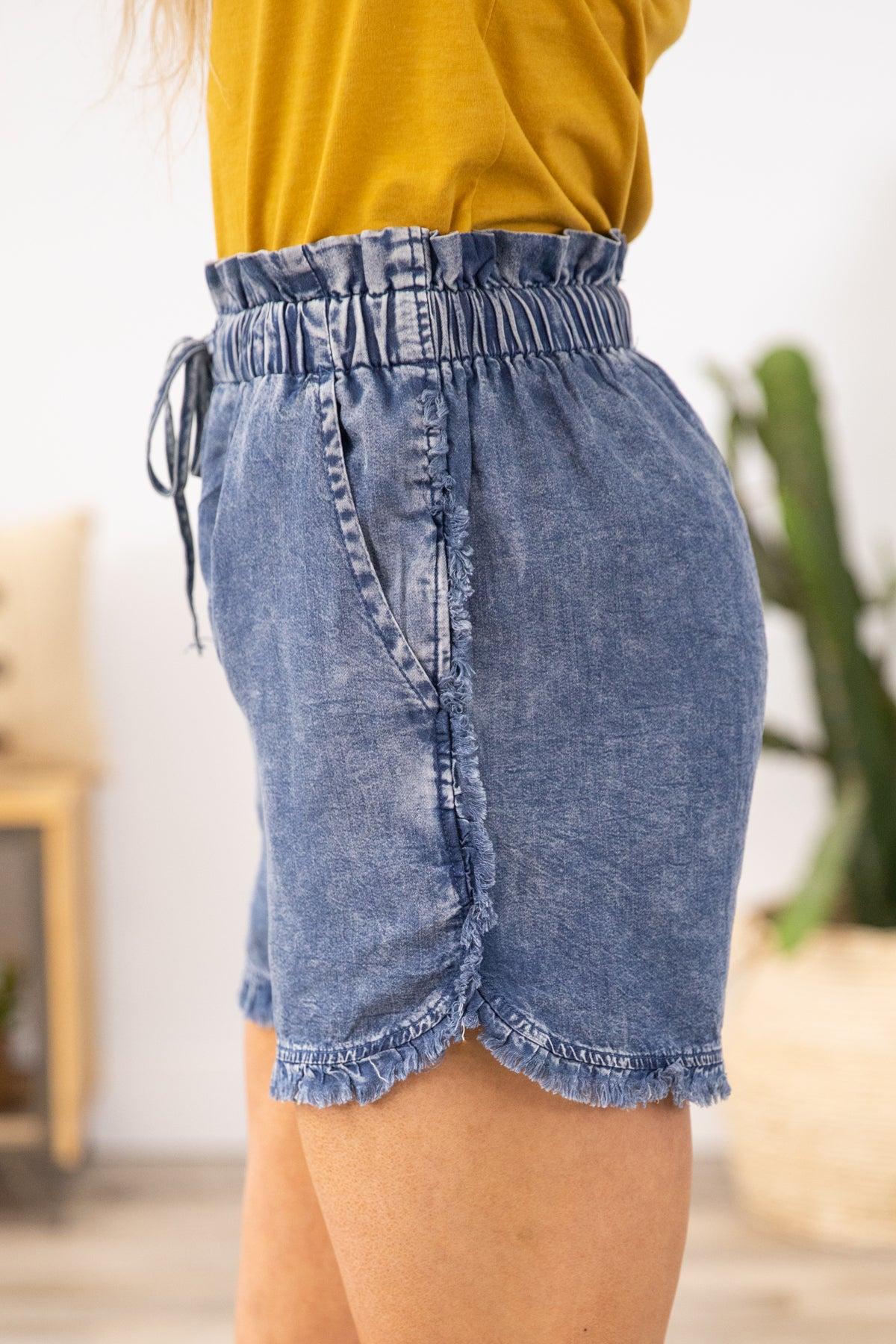 Medium Wash Fray Hem Elastic Waist Shorts Product Image