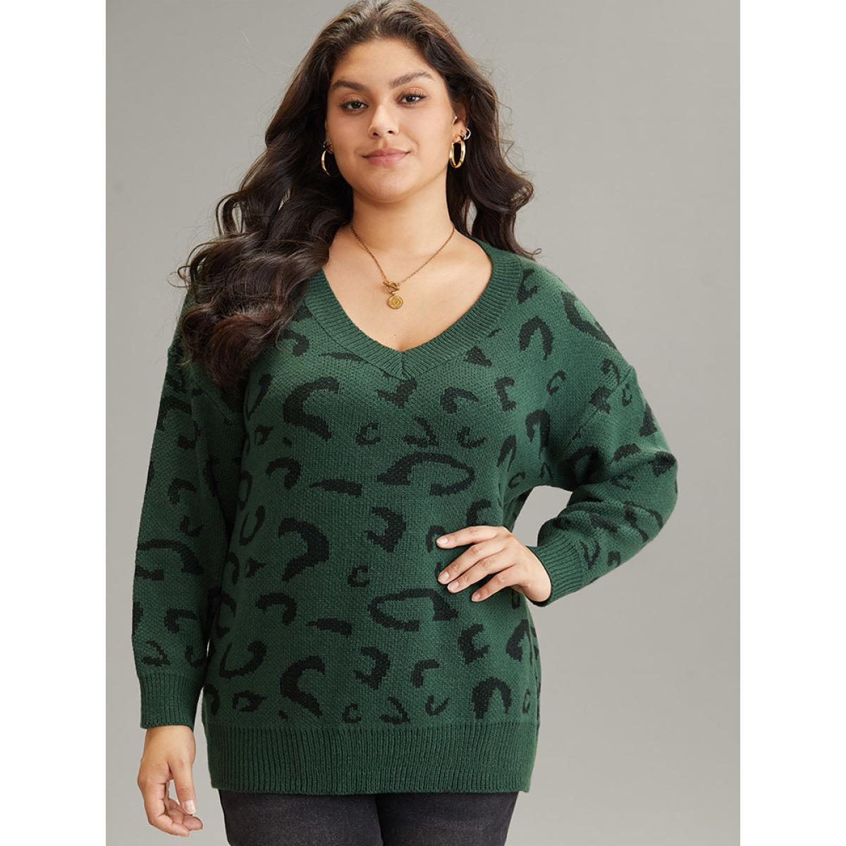Plus Size Supersoft Essentials Leopard Print Drop Shoulder Pullover DarkGreen Women Casual Loose Long Sleeve V-neck Dailywear Pullovers BloomChic 30/6X Product Image