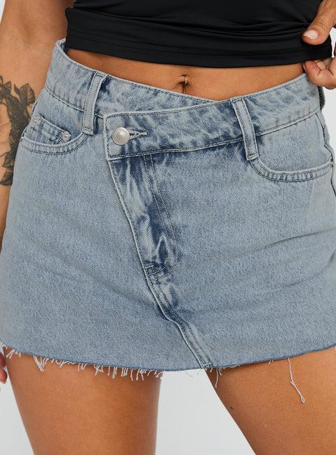 Make My Day Mid Rise Denim Skort Light Wash Product Image