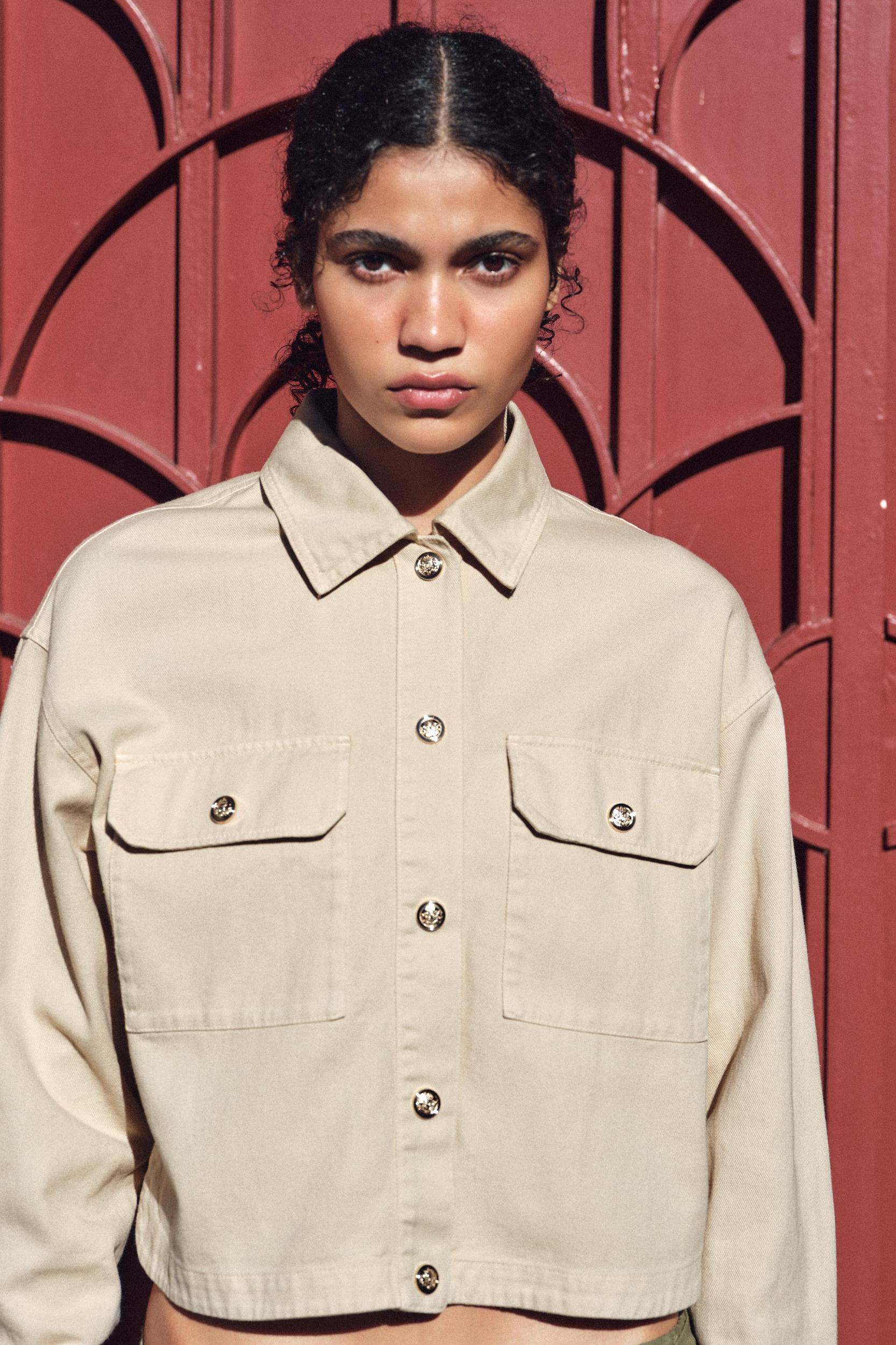 1975 SHORT DENIM JACKET Product Image