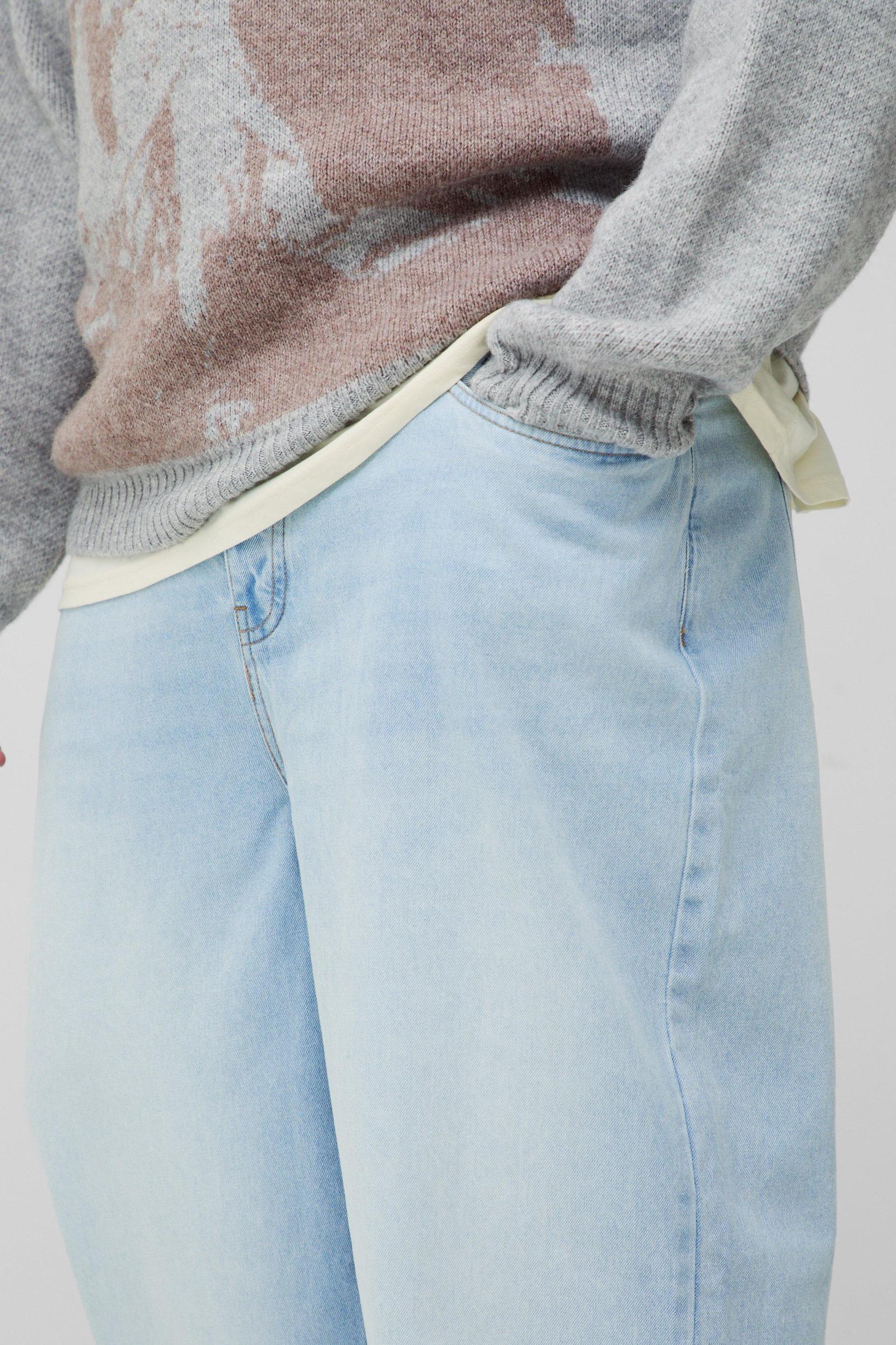 Plus Relaxed Fit Rigid Jeans with Pleat Waist Detail | boohooMAN USA Product Image