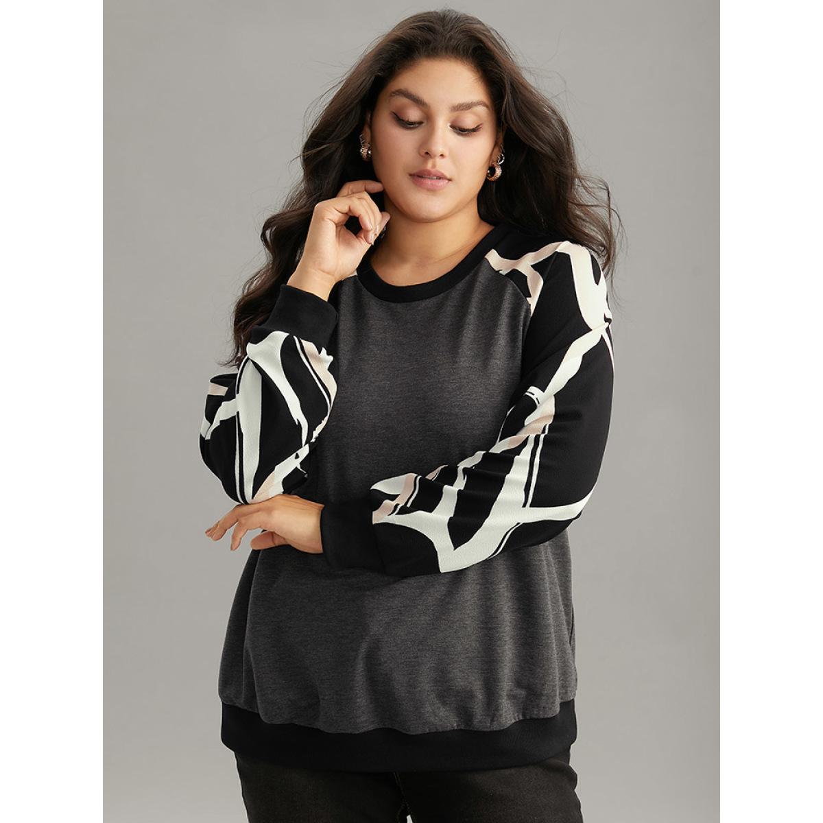 Plus Size Graphic Print Raglan Sleeve Elastic Cuffs Sweatshirt Women Black Casual Rib Knit Round Neck Dailywear Sweatshirts BloomChic 30/6X Product Image