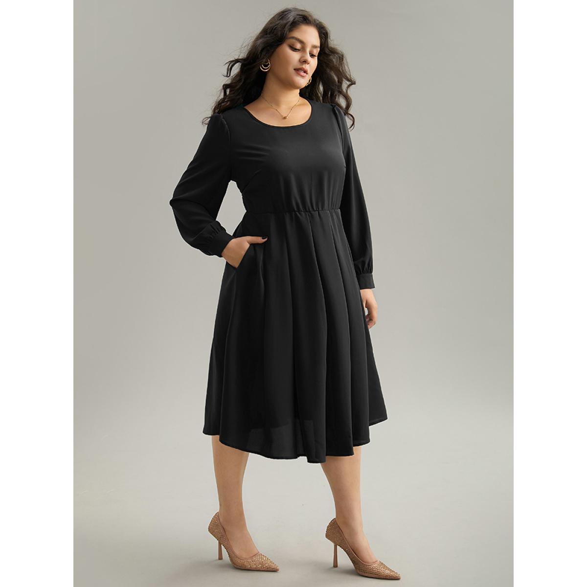 Plus Size Static-Free Plain Pleated Pocket Dress Black Women Elegant Plain Round Neck Long Sleeve Curvy Midi Dress BloomChic 22-24/3X Product Image