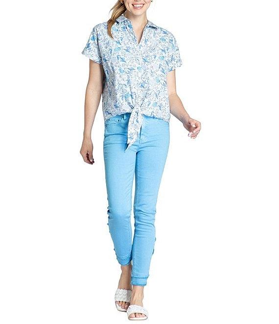 APNY V-Neck Tie Front Seashell Print Camp Shirt Product Image