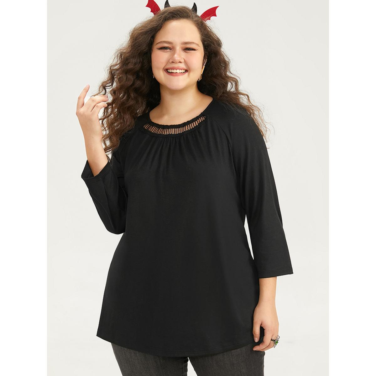 Plus Size Plain Keyhole Raglan Sleeve T-shirt Black Women Elegant Plain Plain Round Neck Festival-Halloween T-shirts BloomChic 26/4X Product Image