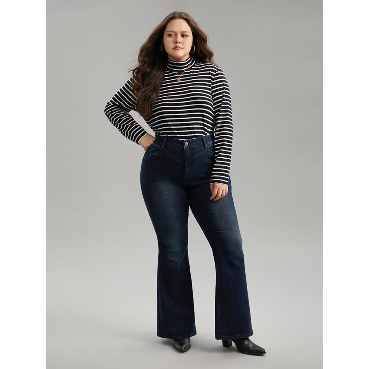 Plus Size Flare Leg Very Stretchy Pleated Patchwork Jeans Women Midnight Casual Plain Plain High stretch Pocket Jeans BloomChic 24/3X Product Image