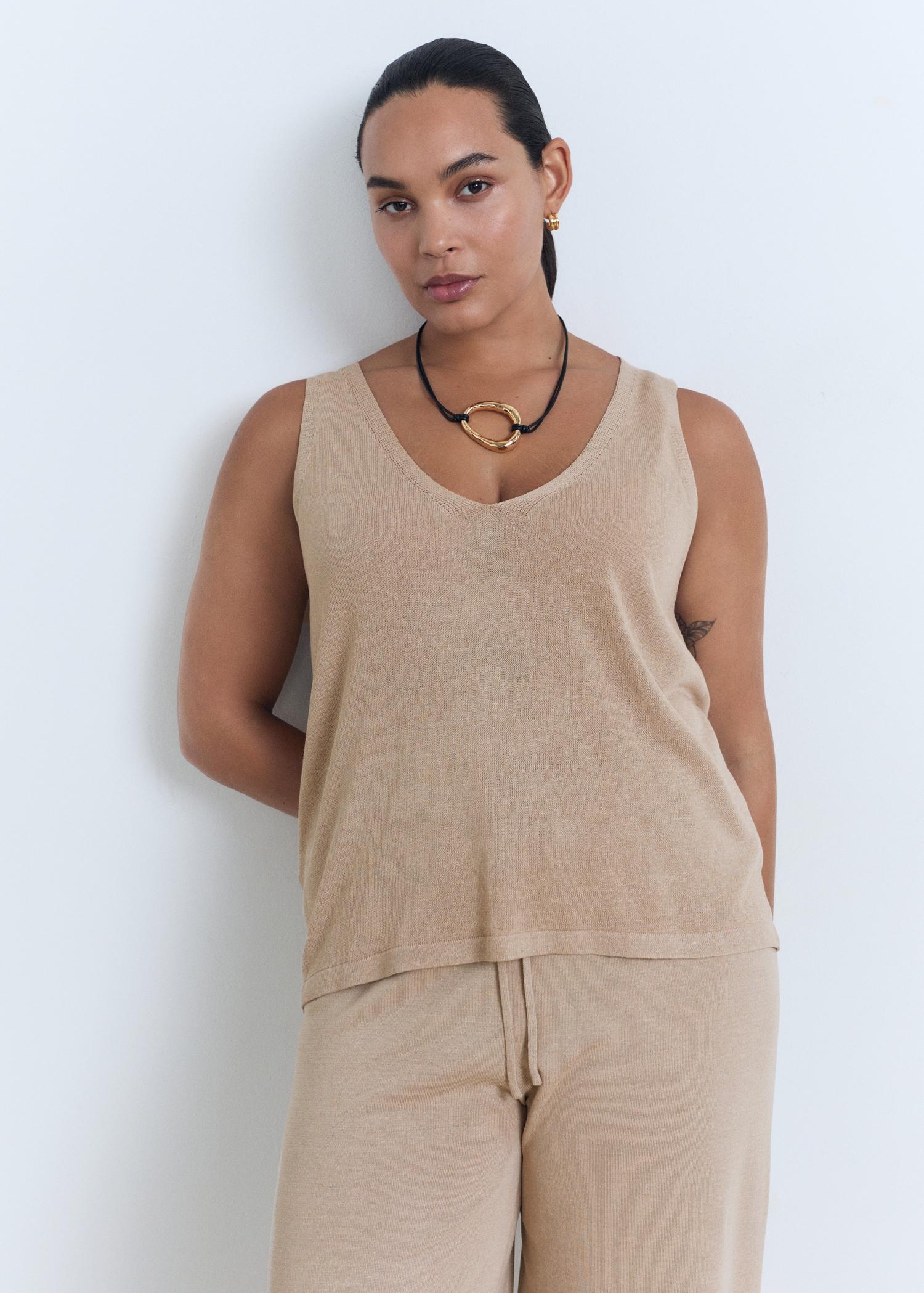 V-neck knit top - Women | MANGO USA Product Image