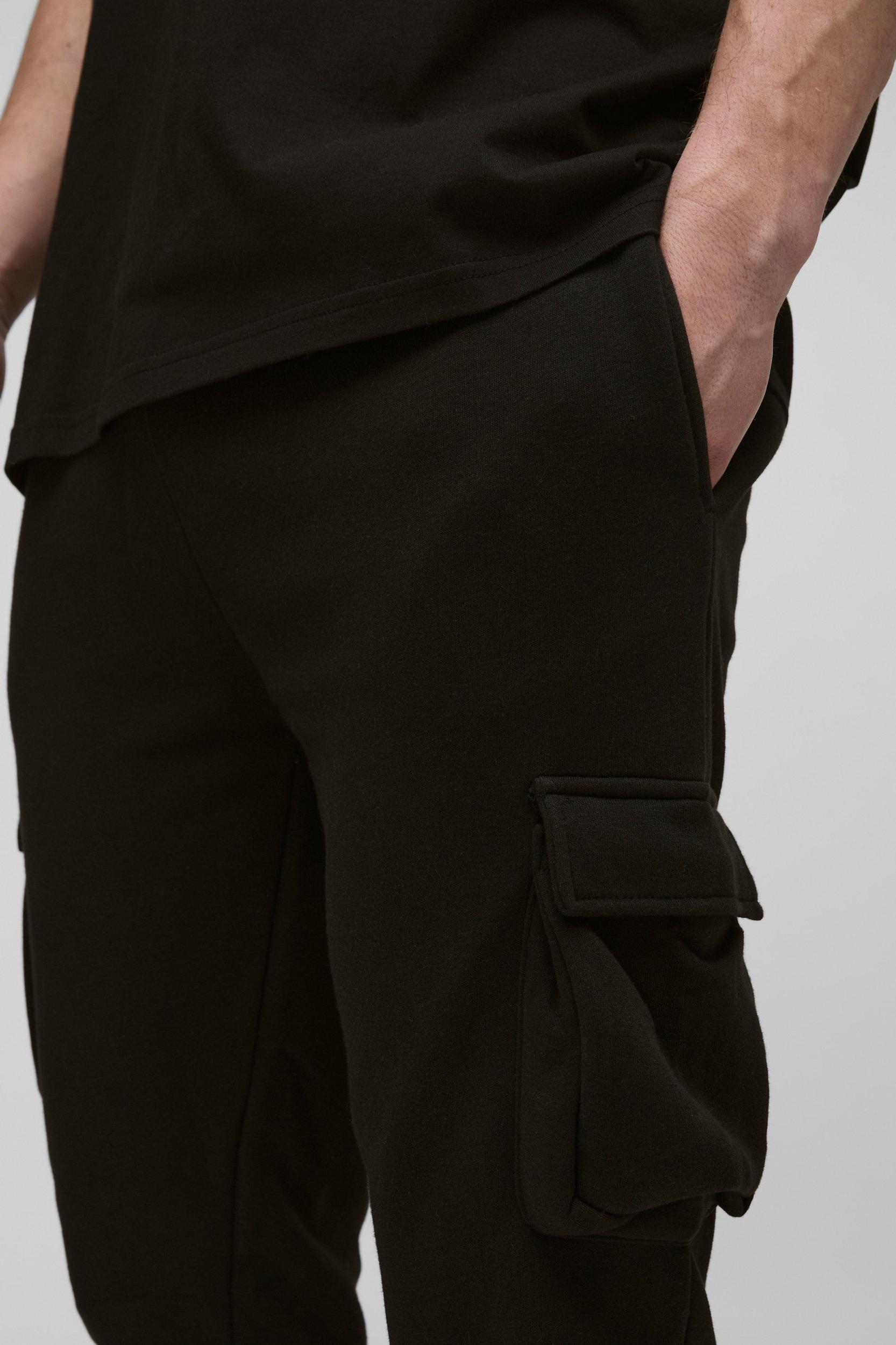 330GSM Tall Skinny Fit Cargo Sweatpants In Black | boohooMAN USA Product Image