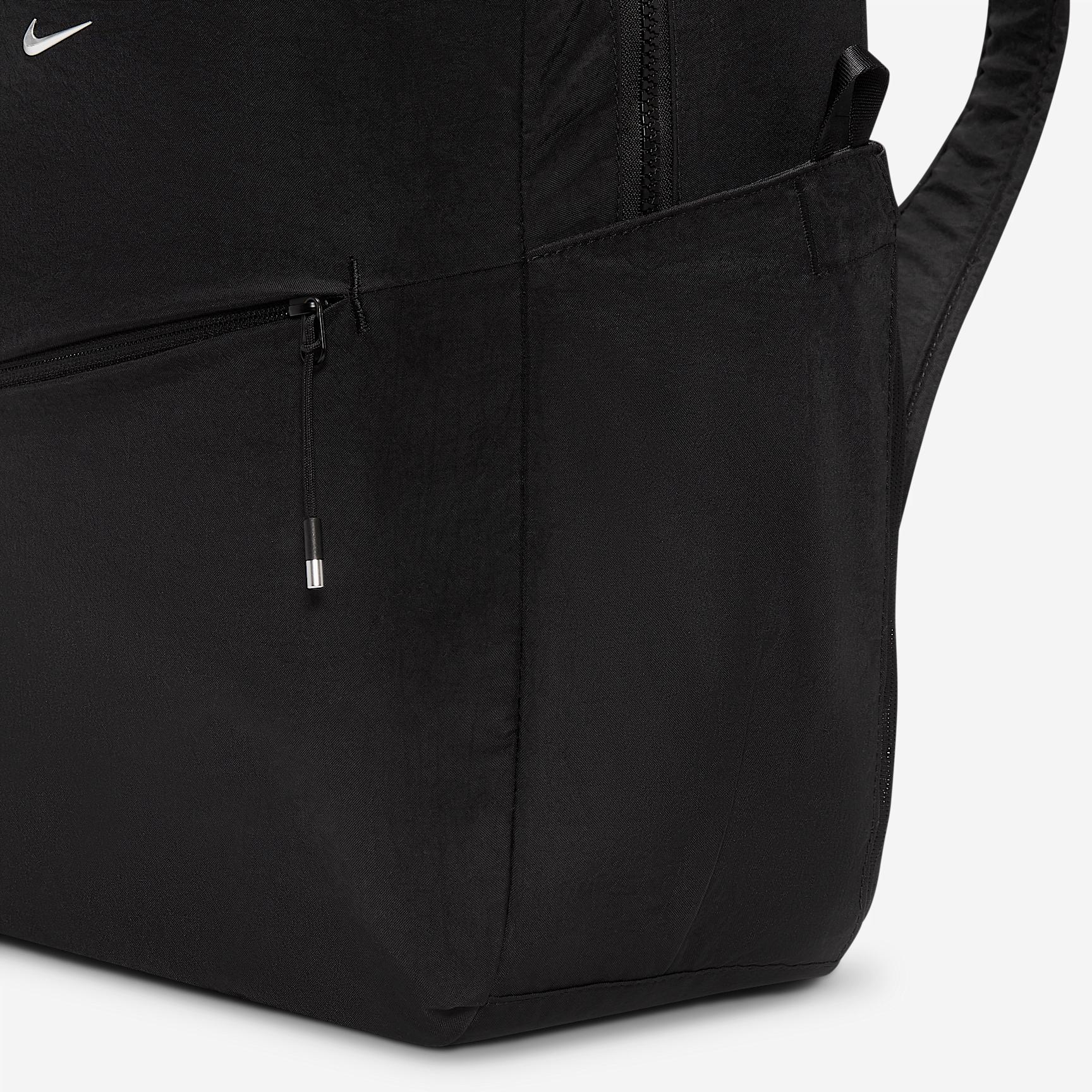 Nike Unisex Aura Backpack (24L) | HF7007-010 Product Image