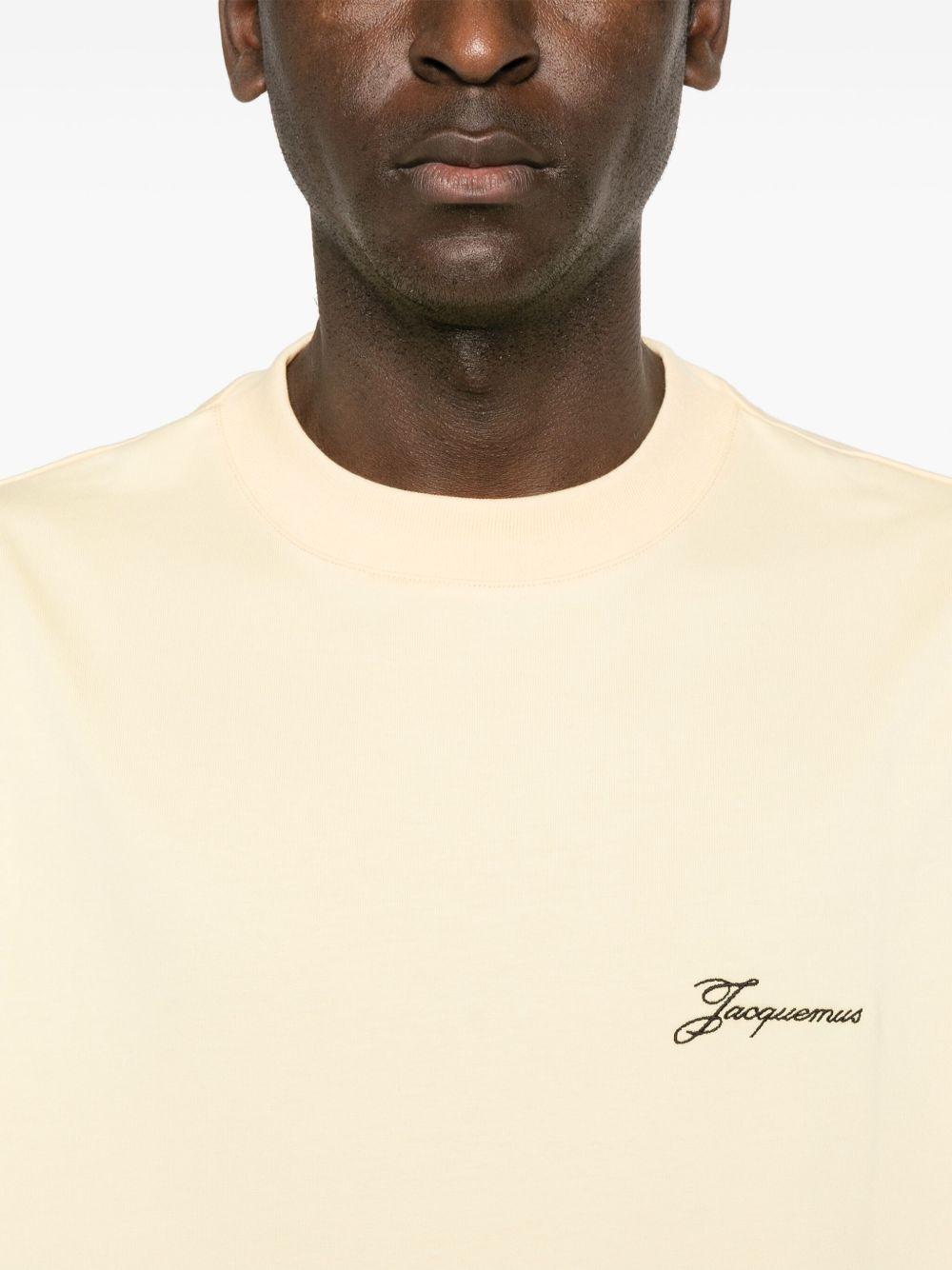 Le T-shirt Haltère T-shirt Product Image