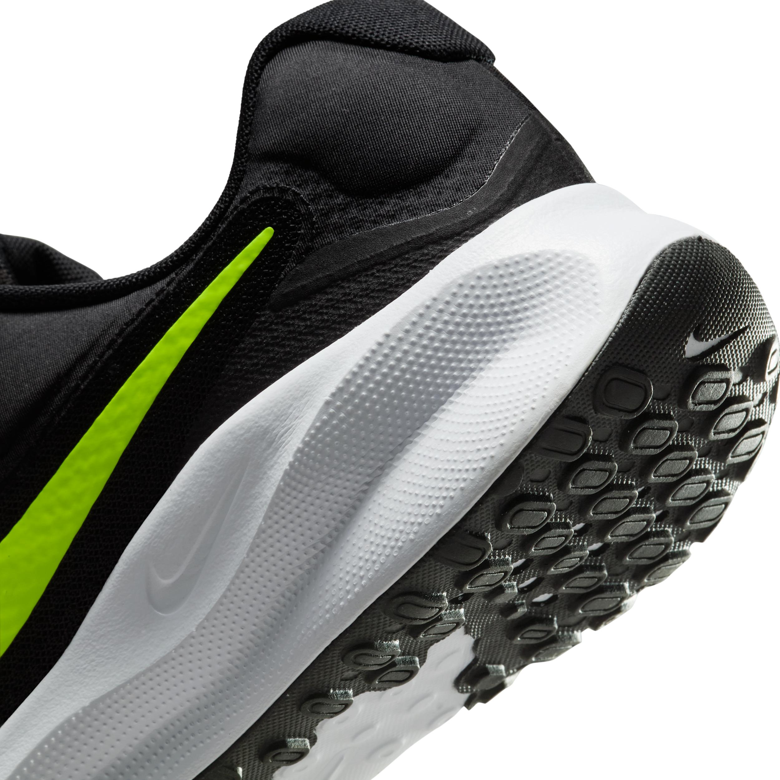 Nike Men's Revolution 7 Road Running Shoes Product Image