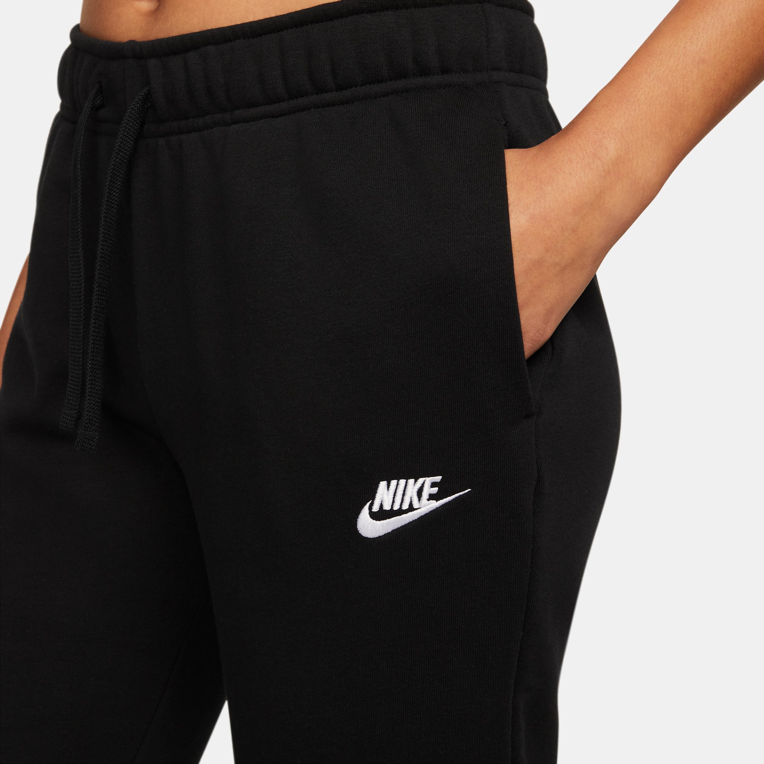 Women's Nike Sportswear Club Fleece Mid-Rise Jogger Pants Product Image