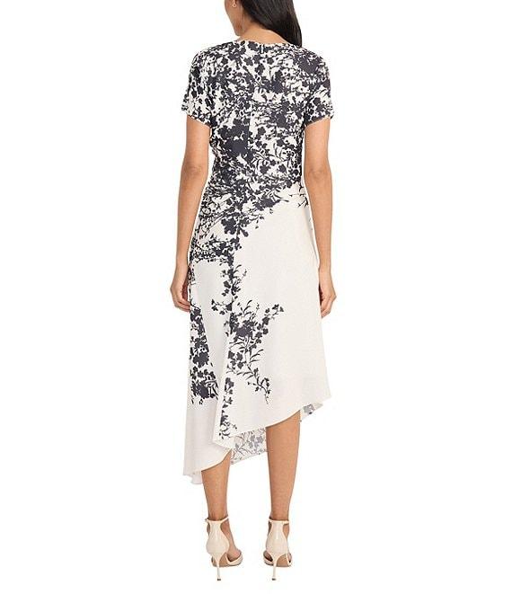 Maggy London Crew Neck Short Sleeve Printed Georgette Sheath Midi Dress Product Image