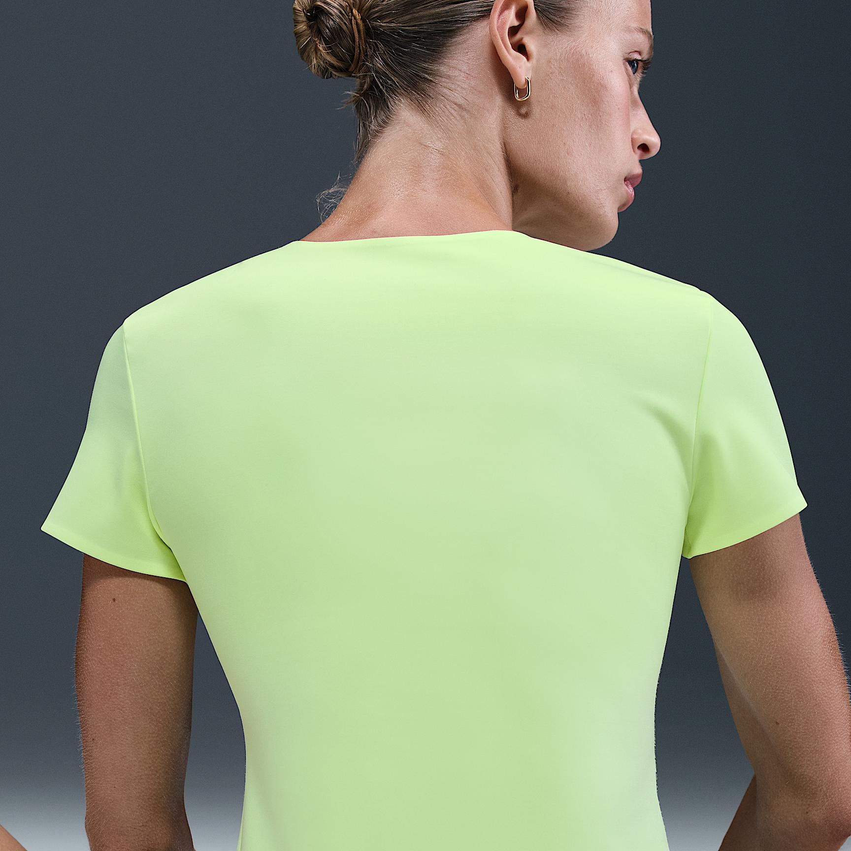 Nike Womens Form Short-Sleeve Top | HQ8079-633 Product Image