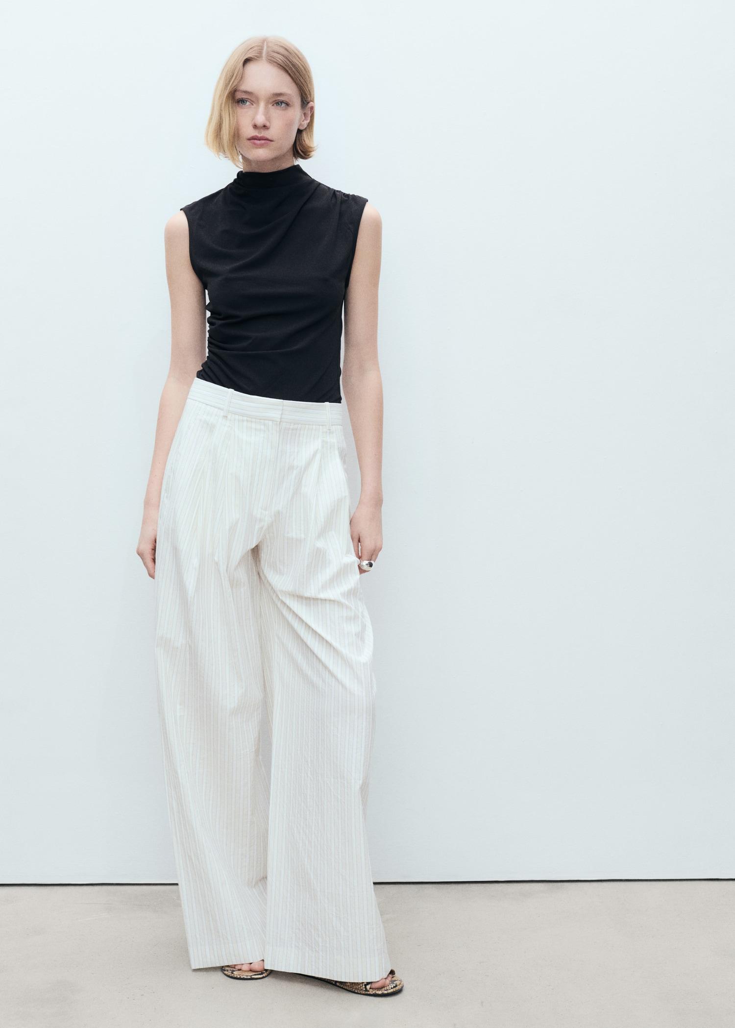 Fine-knit draped top - Women | MANGO USA Product Image