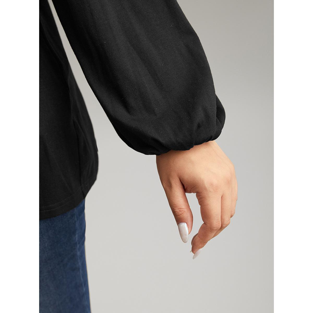 Plus Size Floral Embroidered Gathered Elastic Cuffs T-shirt Black Women Elegant Elastic cuffs Silhouette Floral Print Round Neck Dailywear T-shirts BloomChic 22-24/3X Product Image