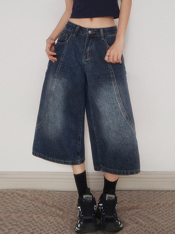 Retro Wide-Legged Denim Shorts Product Image