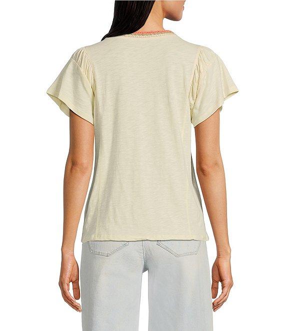 Democracy Contrast Crochet Scoop Neck Ruched Detail Short Sleeve Knit Top Product Image