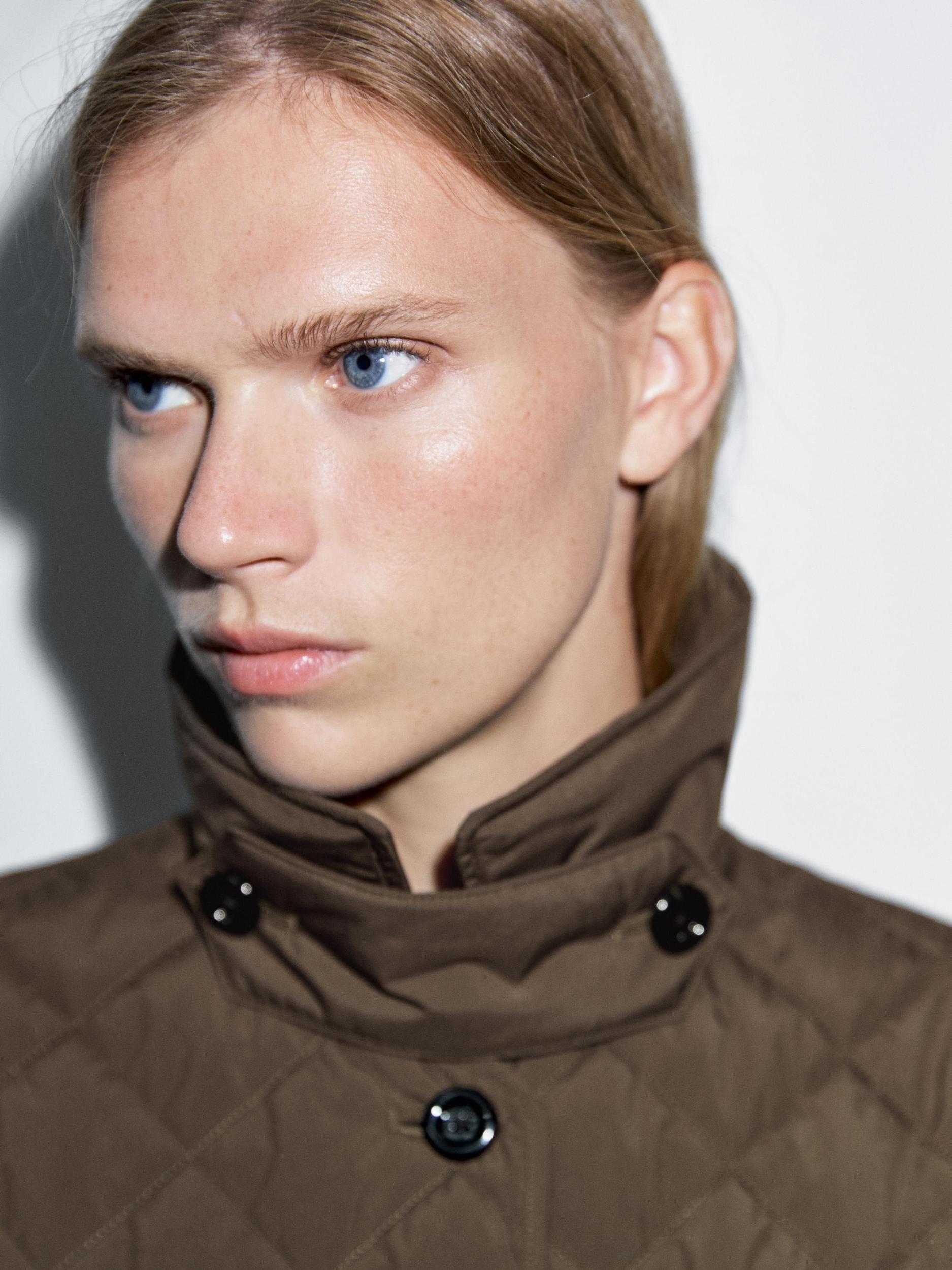 Long lightweight puffer jacket Product Image