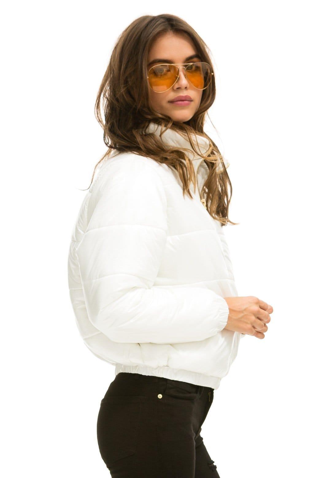 SUNBURST APRES PUFFER JACKET - GLOSSY WHITE Female Product Image