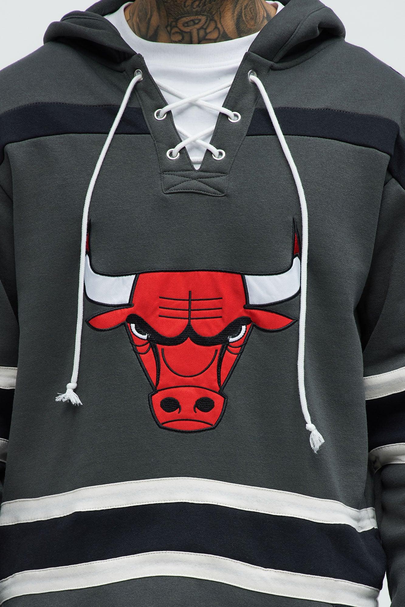 Bulls Body Check Hoodie - Grey Male Product Image