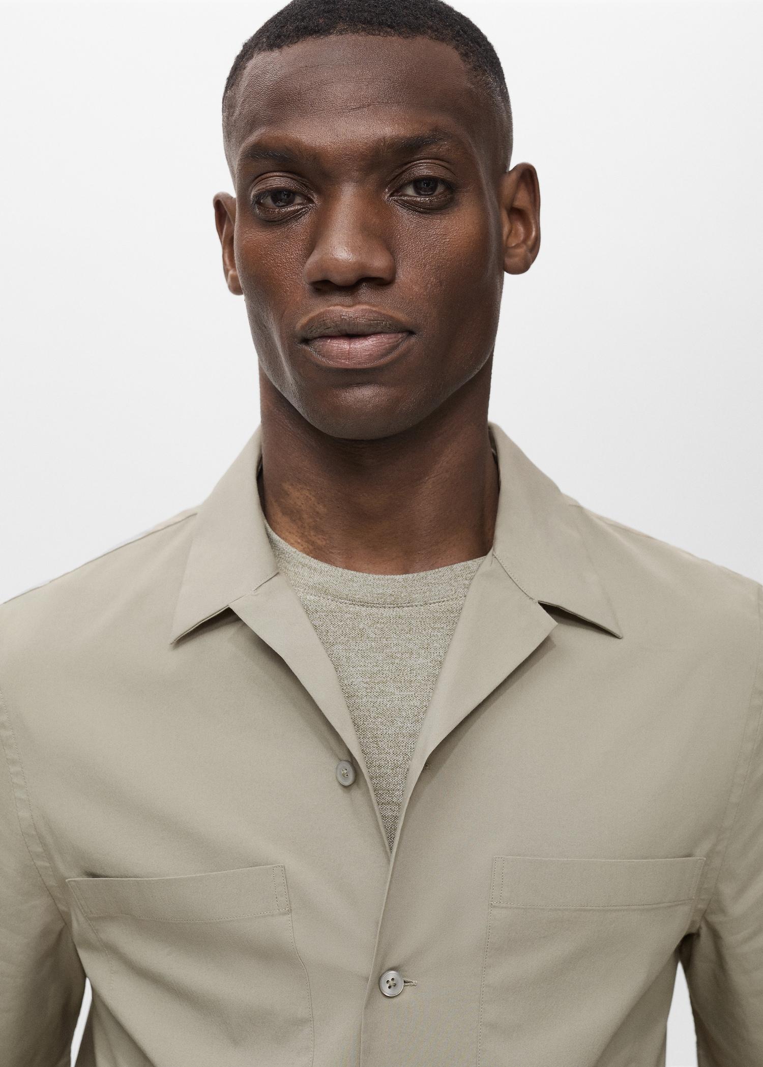 Shirt with pockets and bowling collar - Men | MANGO USA Product Image