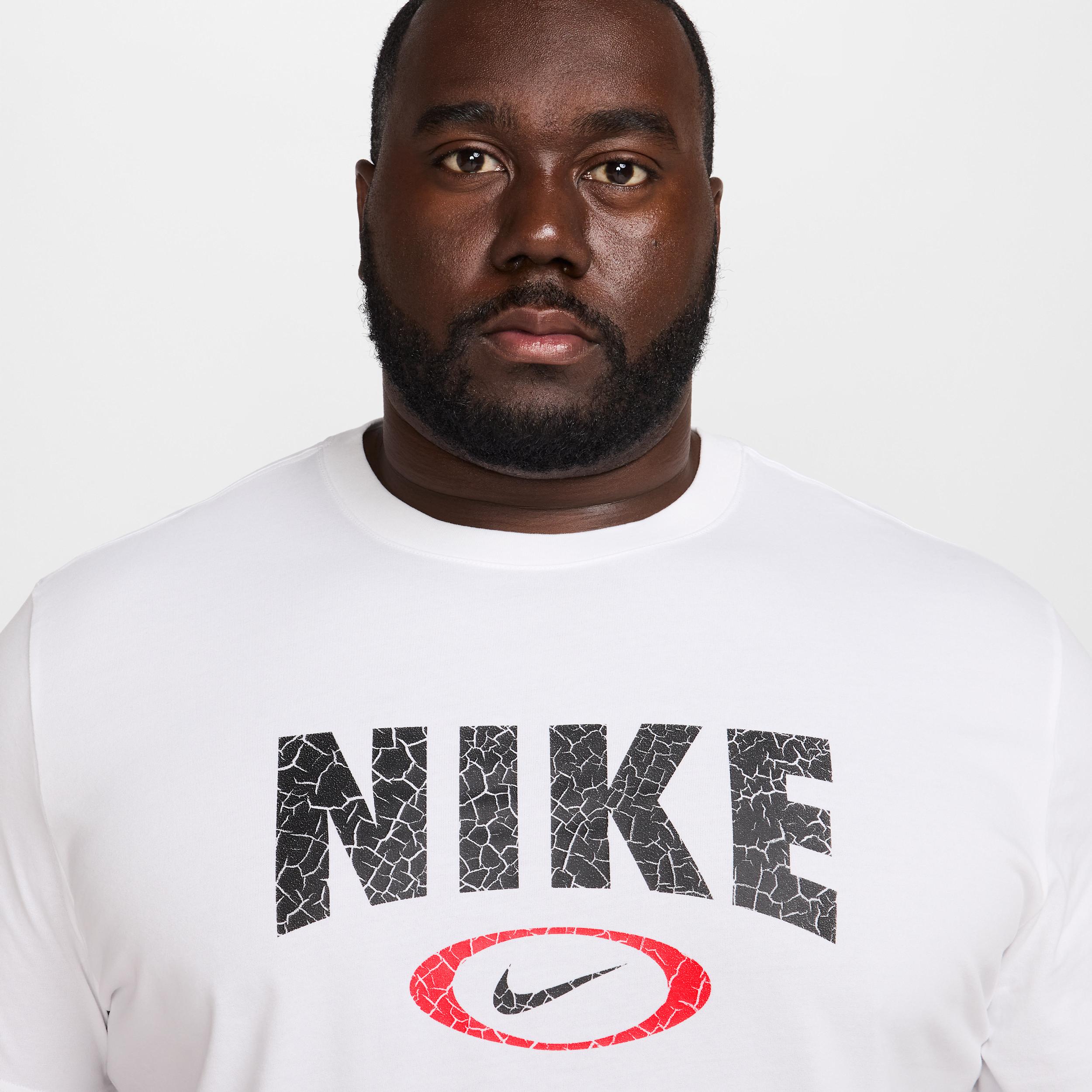 Nike Men's Dri-FIT Fitness T-Shirt Product Image