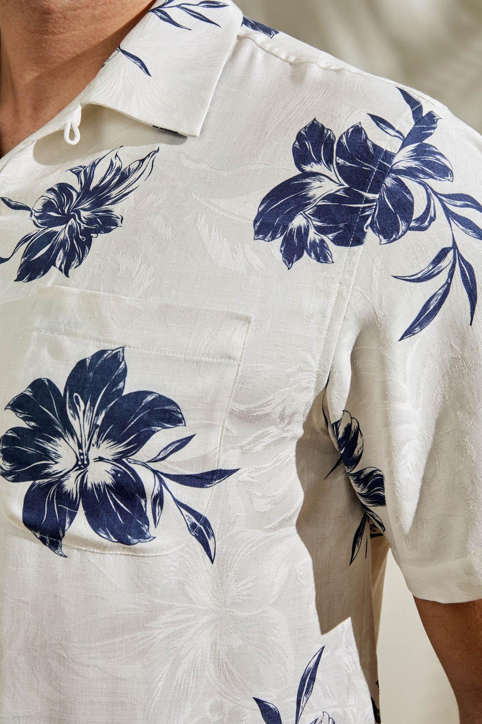 Hawaiian Cruise Lily Shirt Product Image