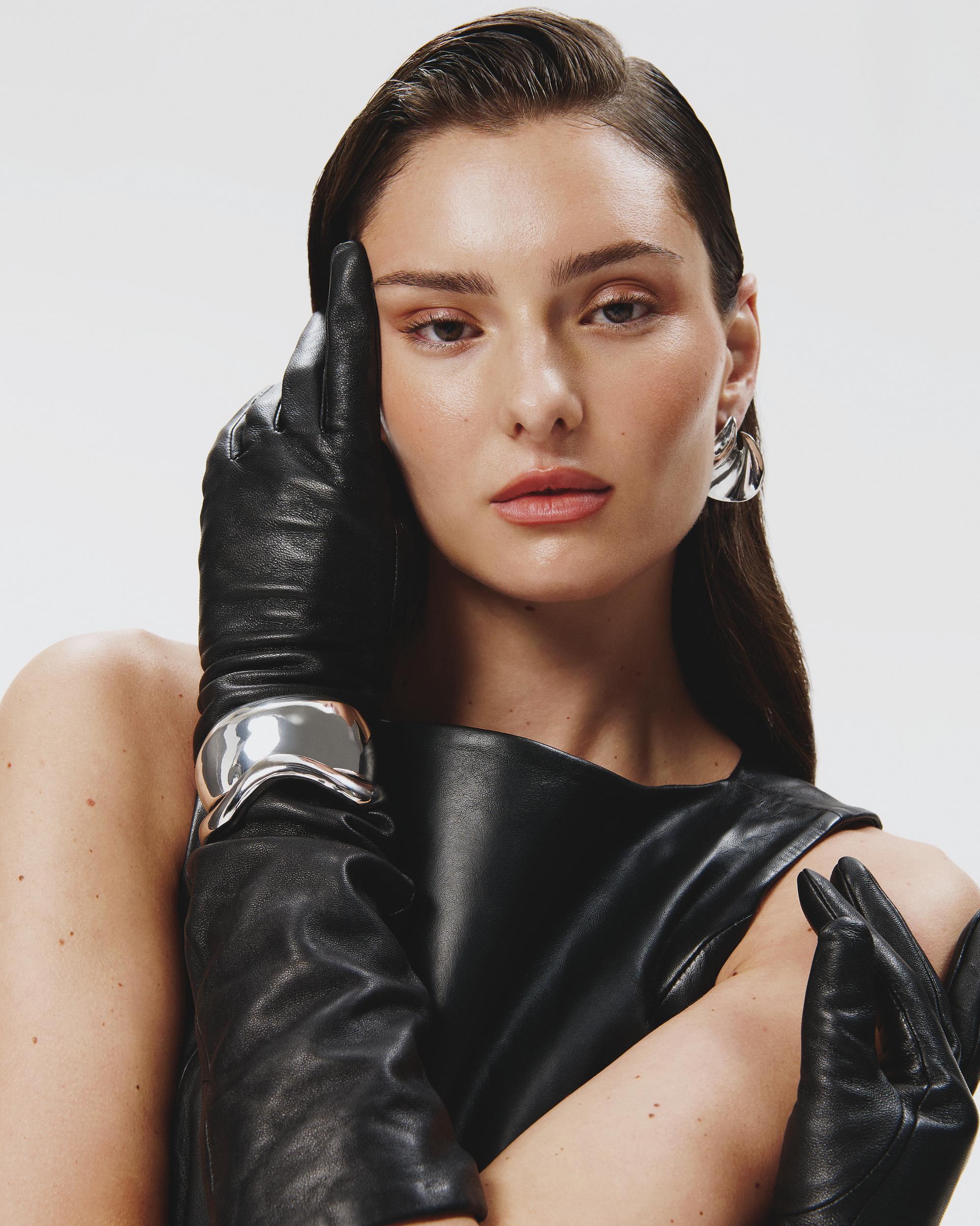 Via Cuff Product Image