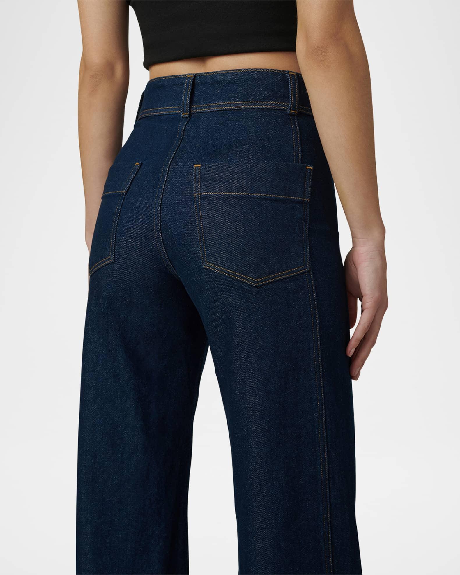 Juniors' Zodiac Aquarius Sign Logo Muscle Tank Top, Girl's,  Product Image