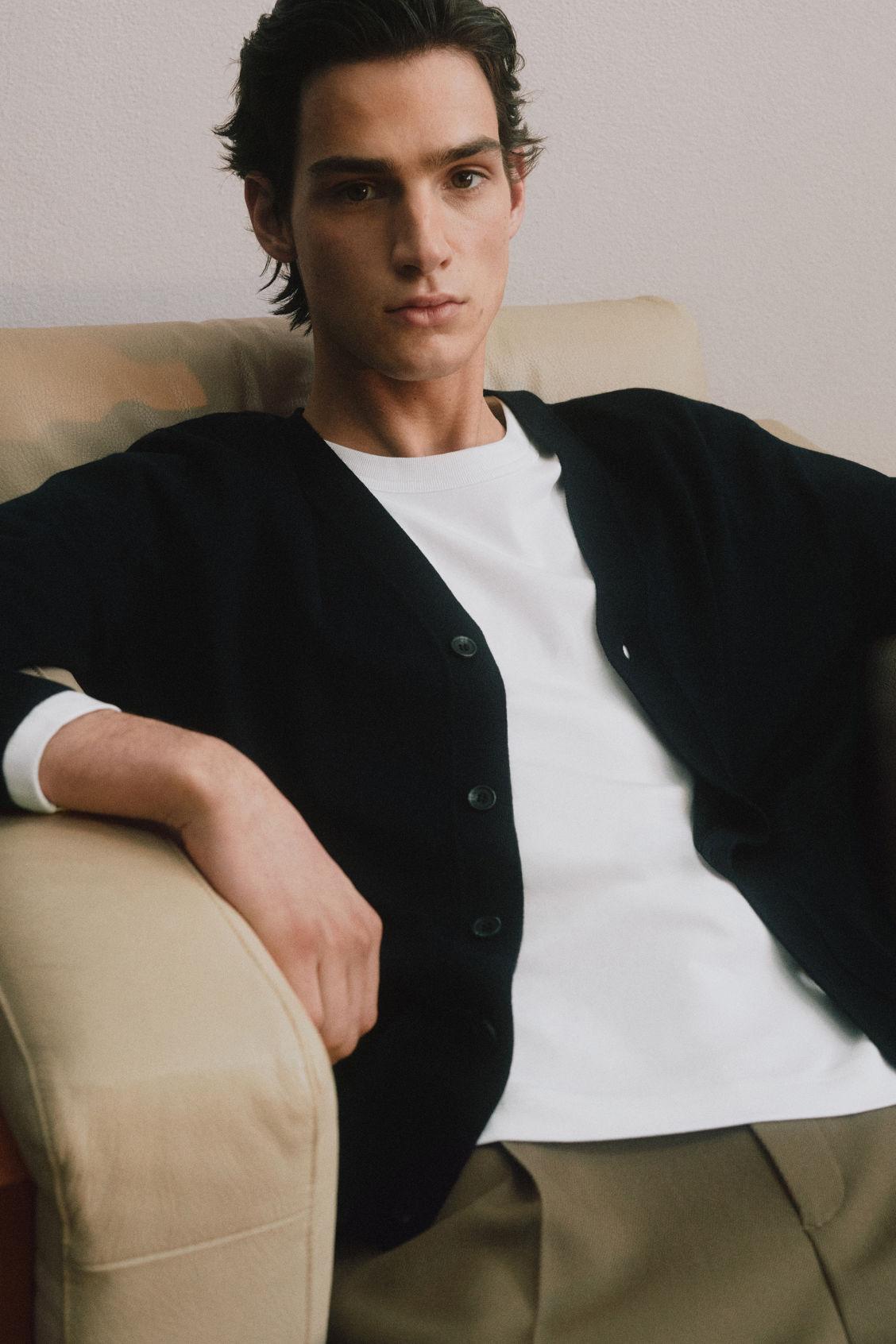 MERINO WOOL V-NECK CARDIGAN Product Image