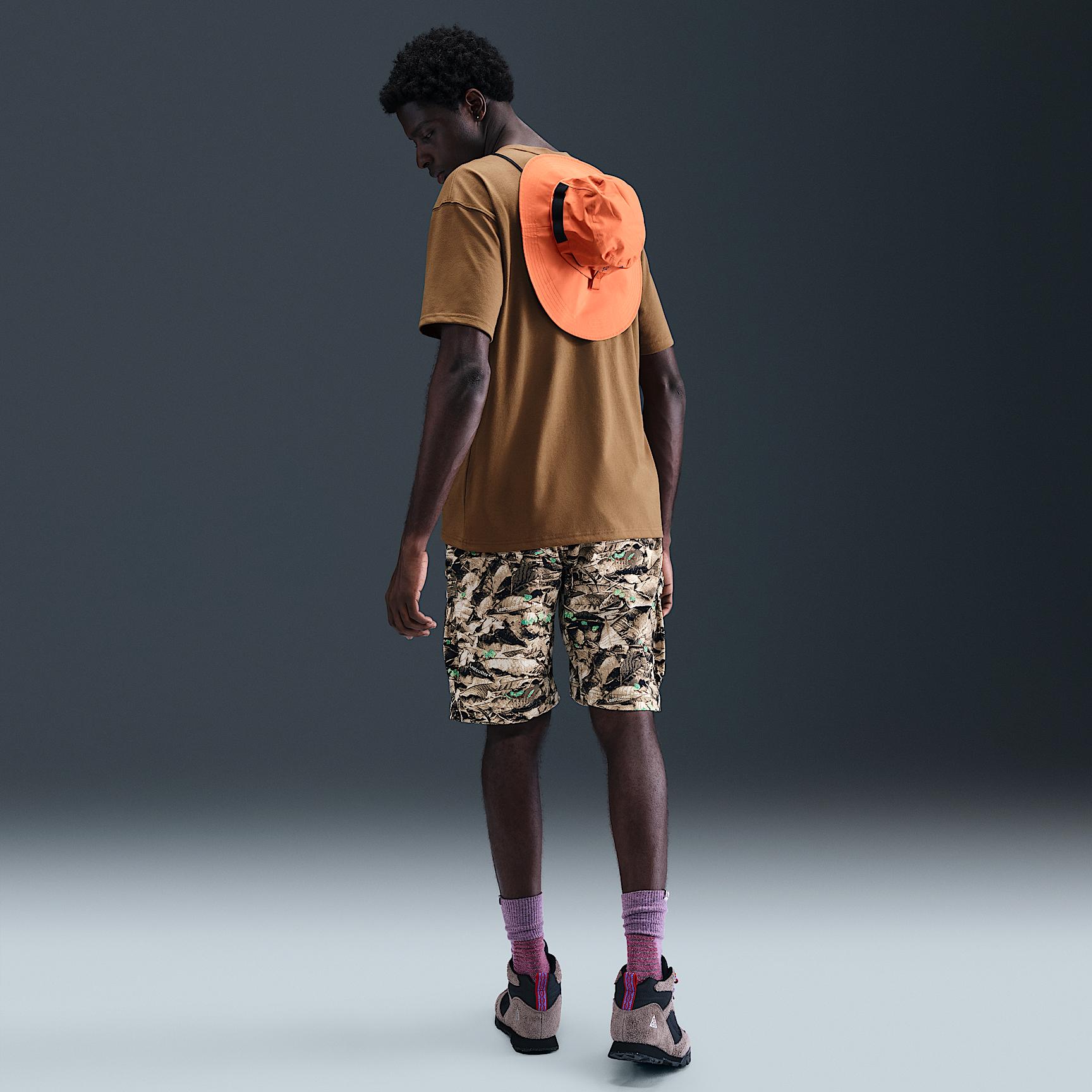 Mens Nike ACG T-Shirt | DQ1815-235 Product Image