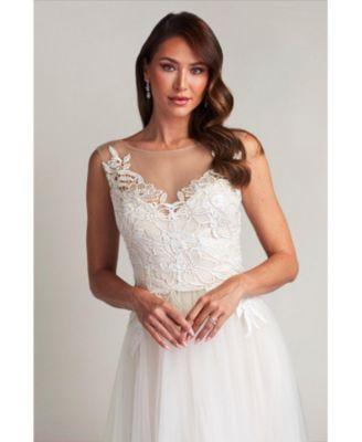 Jardine Lace Tulle Gown Product Image