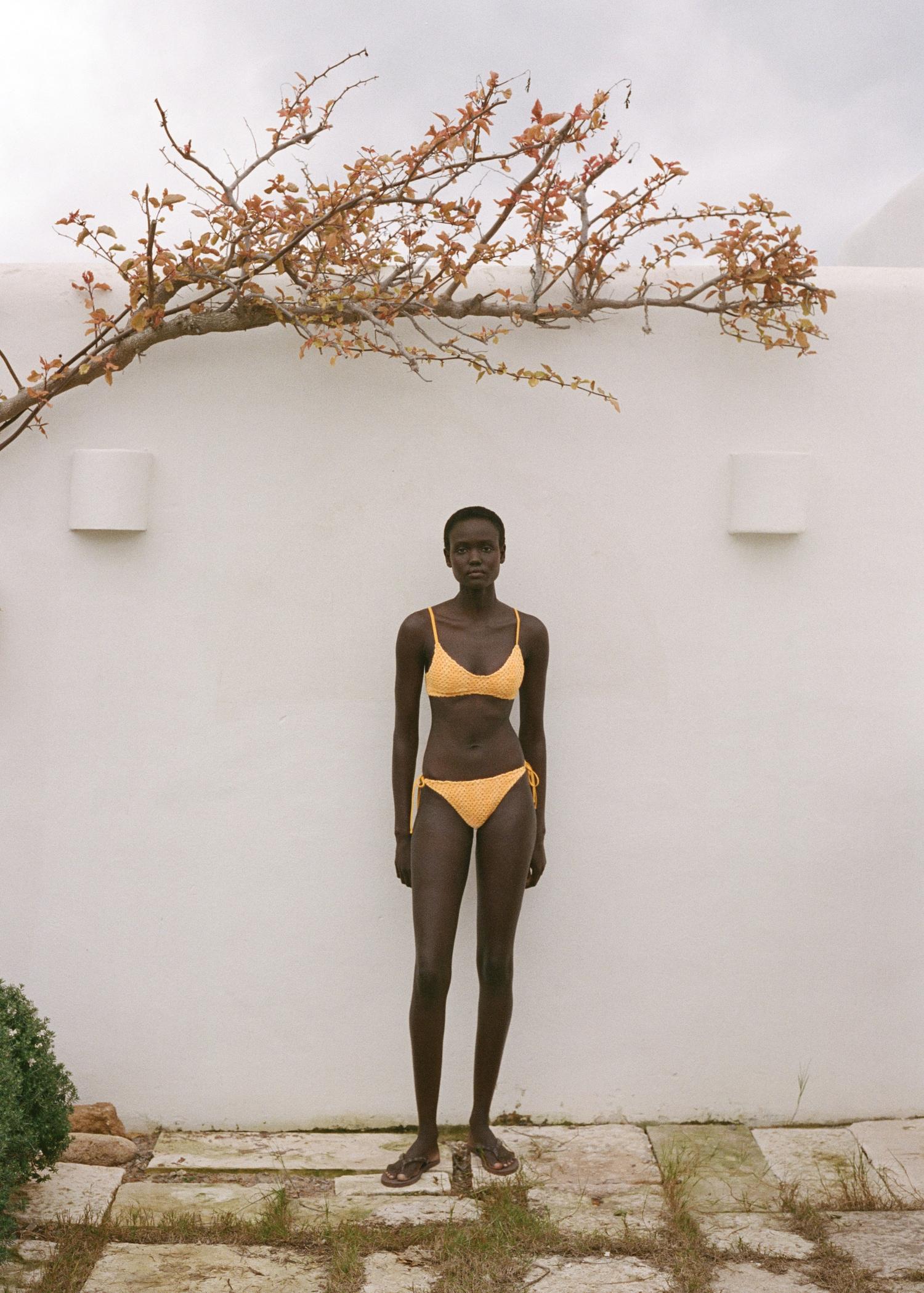 Crochet bikini top - Women | MANGO USA Product Image