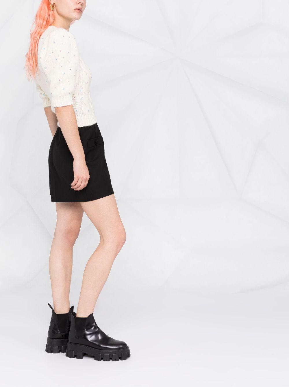 button-detail shorts Product Image