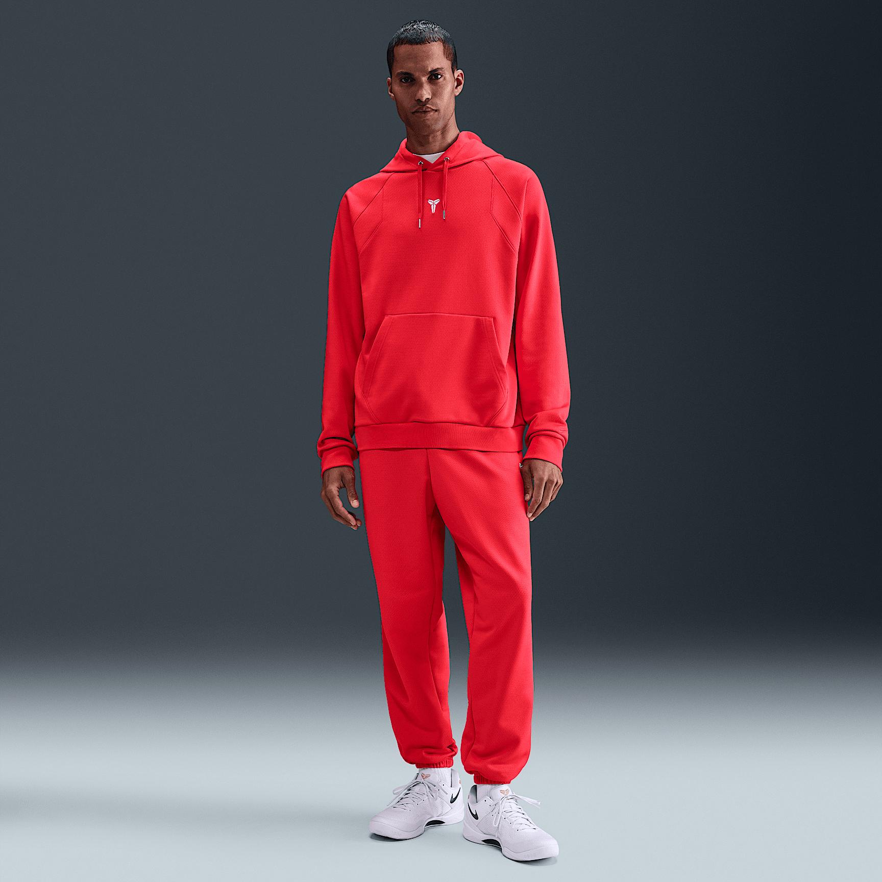Nike Men's Kobe Therma-FIT Pullover Hoodie Product Image