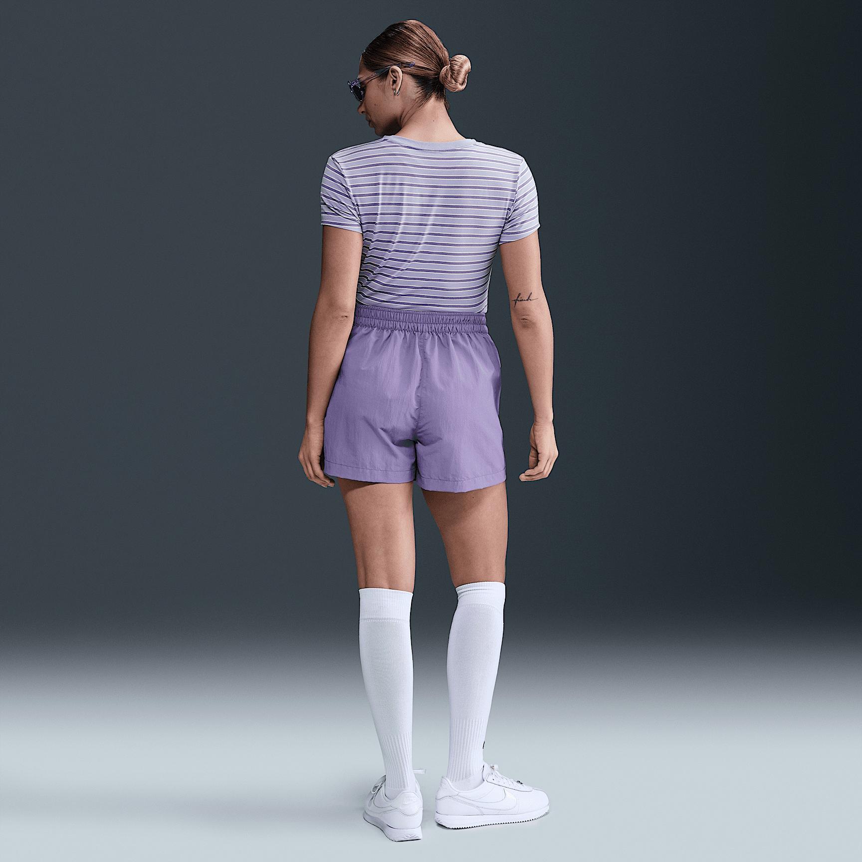 Nike Womens Kobe Lightweight Woven Jacket | IB2718-819 Product Image