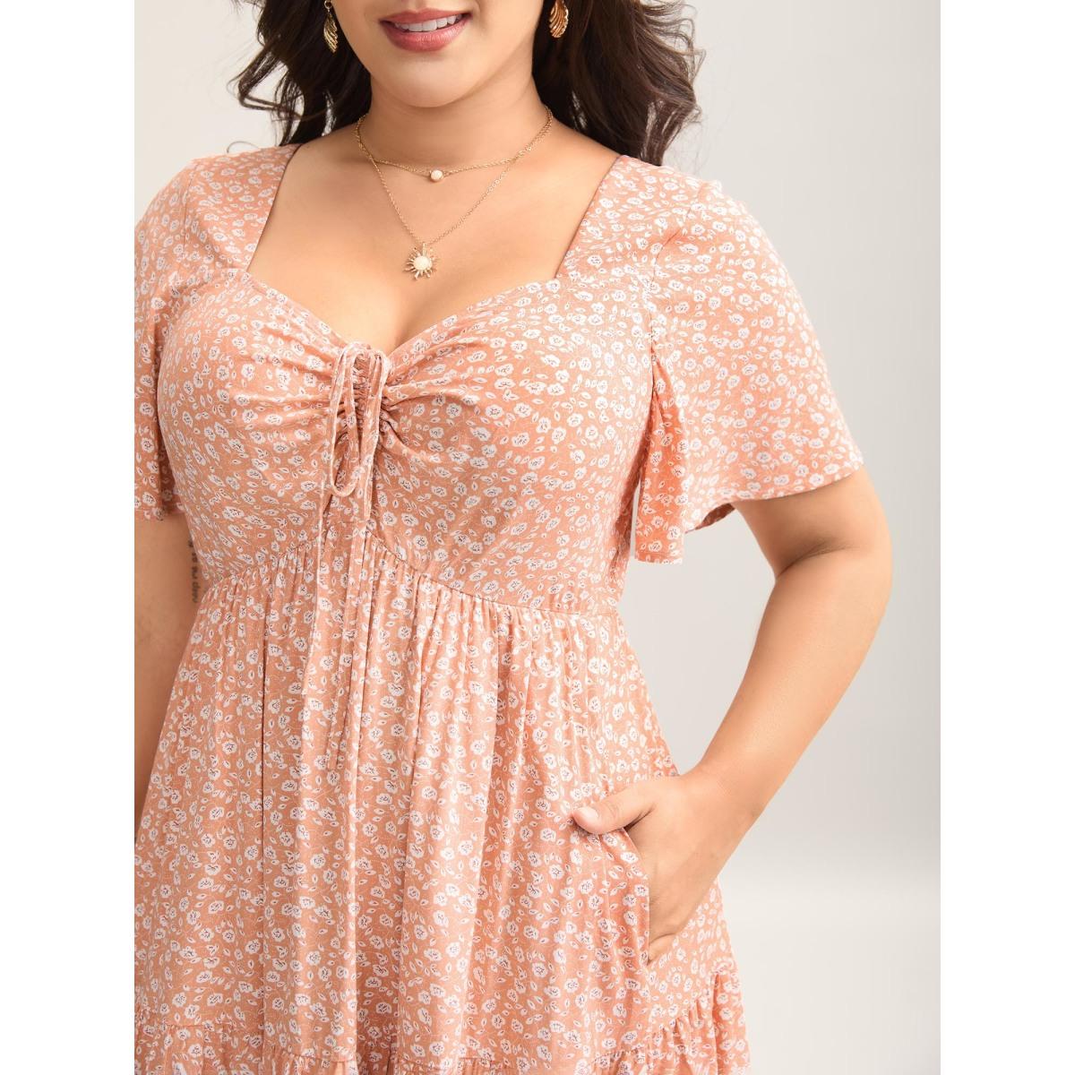 Plus Size Ditsy Floral Sweetheart Drawstring Pocket Tiered Dress Lightorange Women Timeless Non V-neck Short sleeve Curvy Midi Dress BloomChic 26/4X Product Image