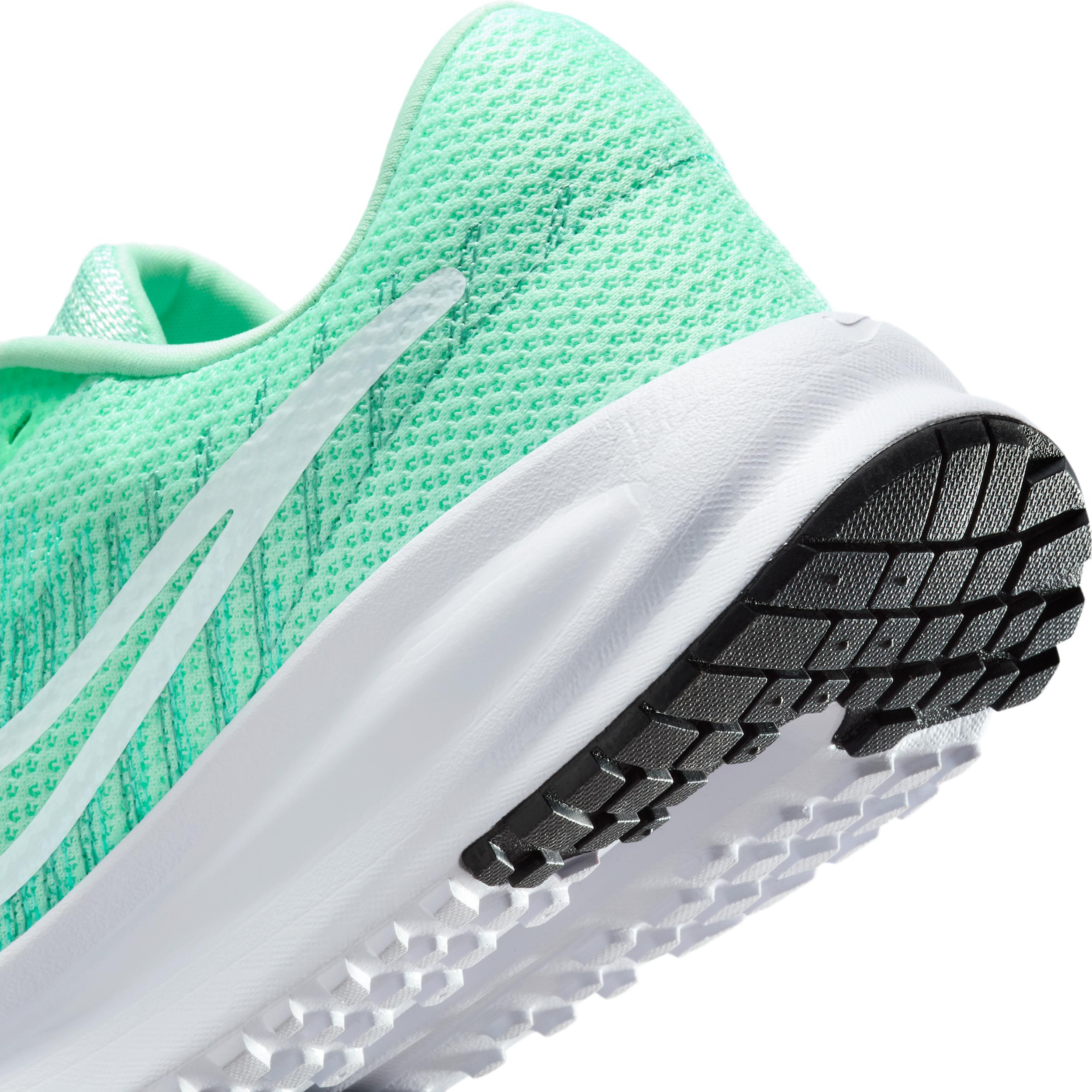 Nike Women's Run Defy Road Running Shoes Product Image