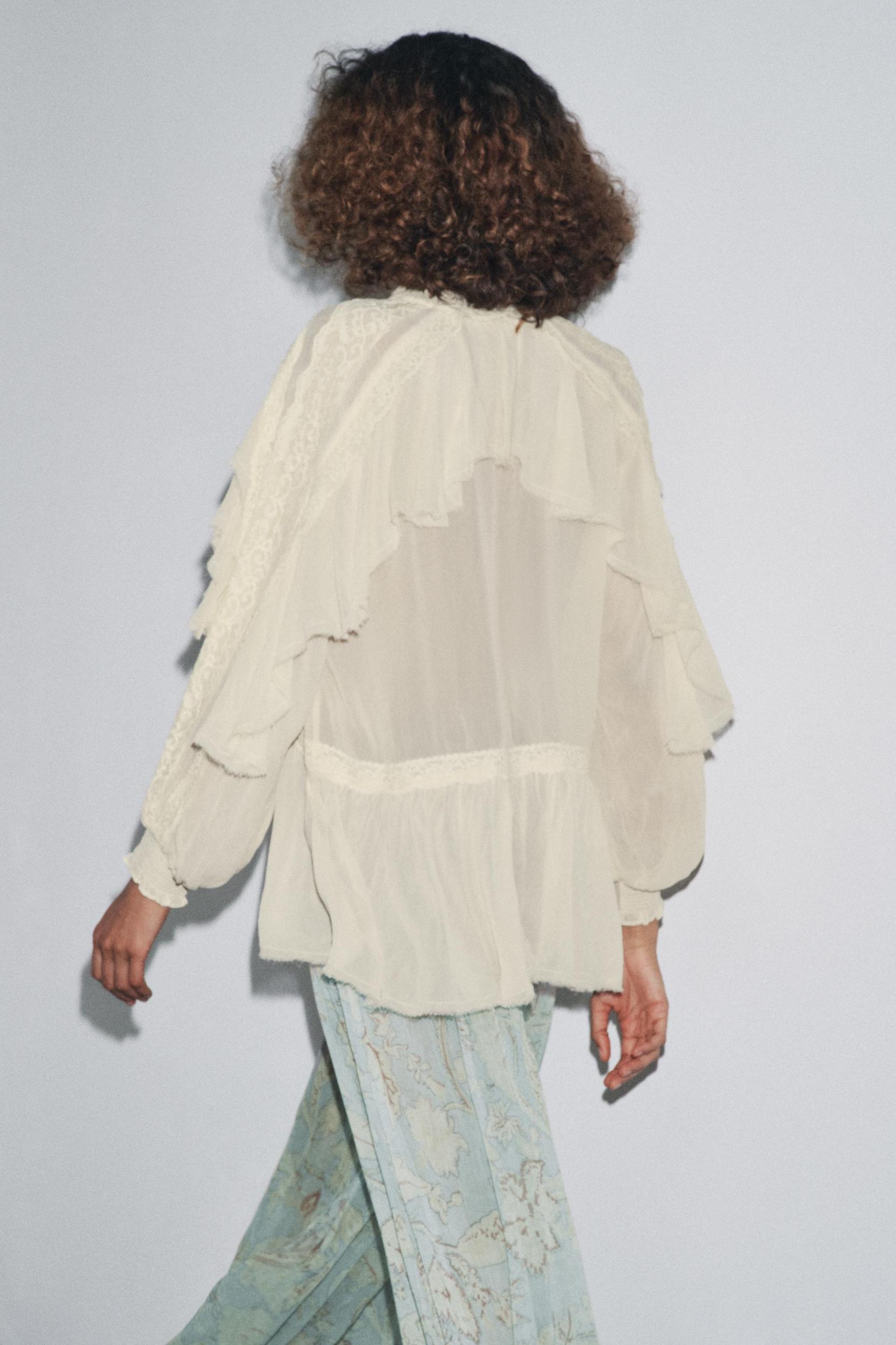 ZW COLLECTION LACE RUFFLE BLOUSE Product Image