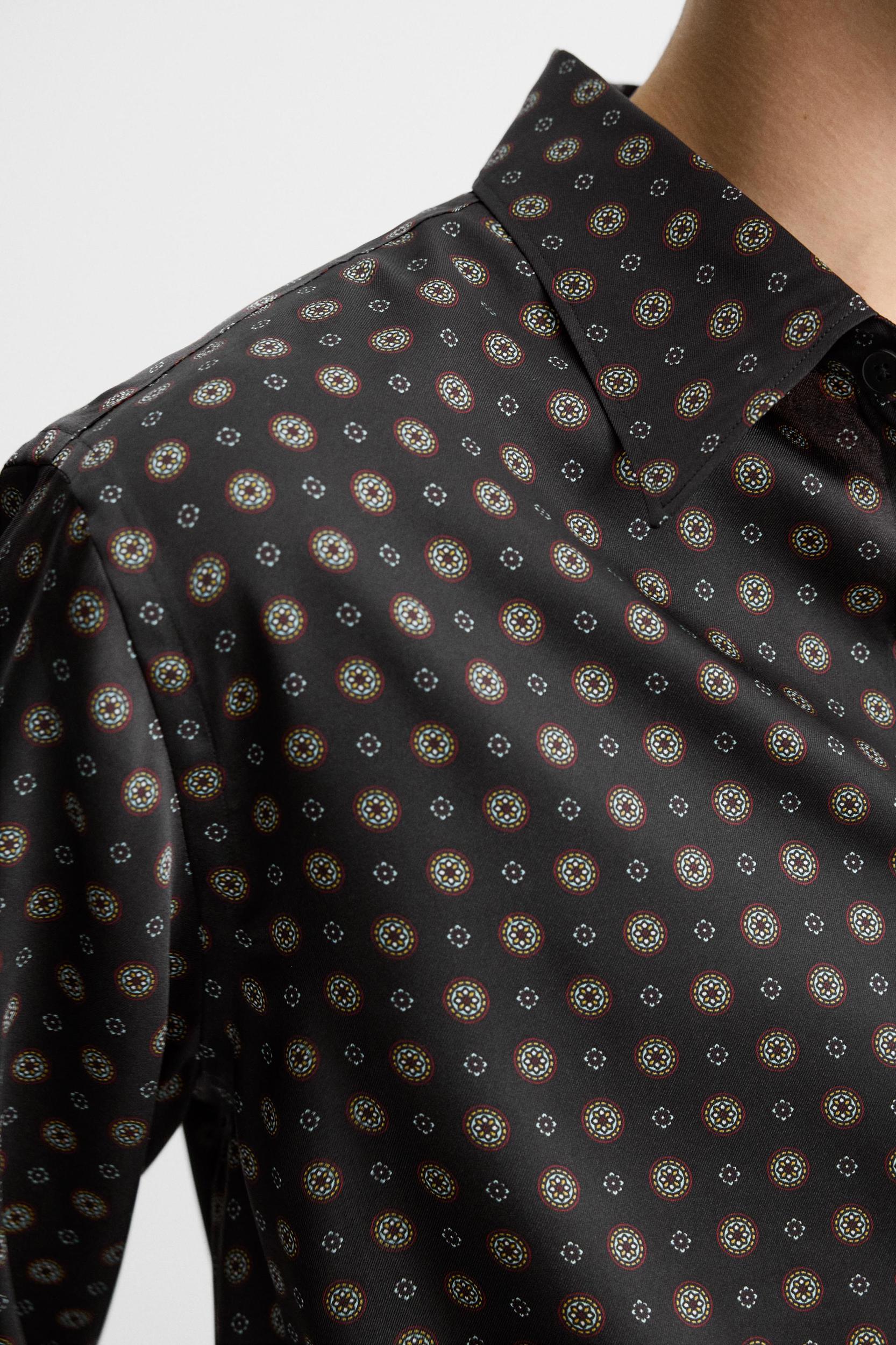 GEOMETRIC PRINT SHIRT LIMITED EDITION Product Image