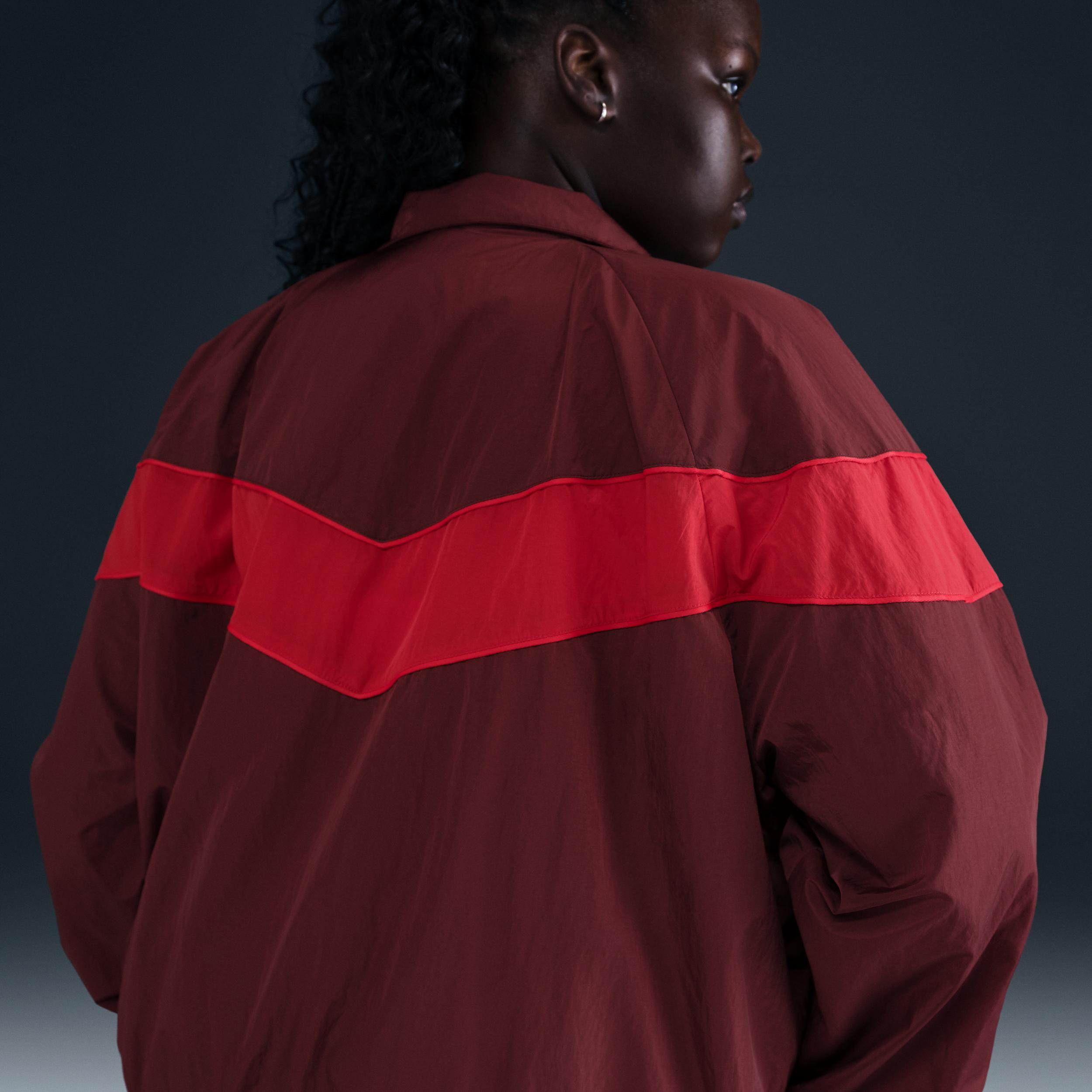 Nike Windrunner Women's Loose UV Woven Full-Zip Jacket (Plus Size) Product Image
