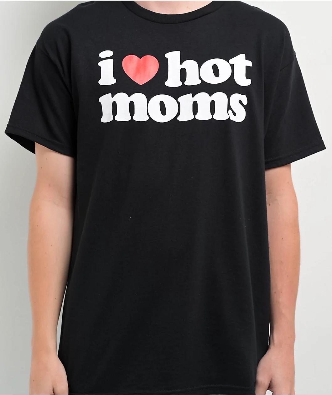 Danny Duncan I Heart Hot Moms Black T-Shirt Product Image