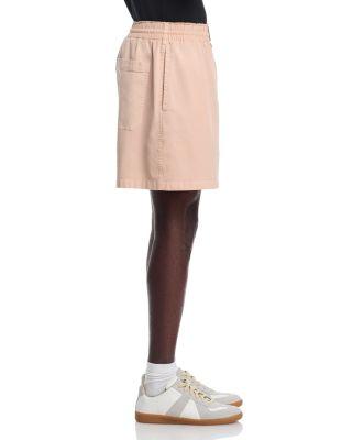 Relaxed 5.5" Pull On Shorts Product Image