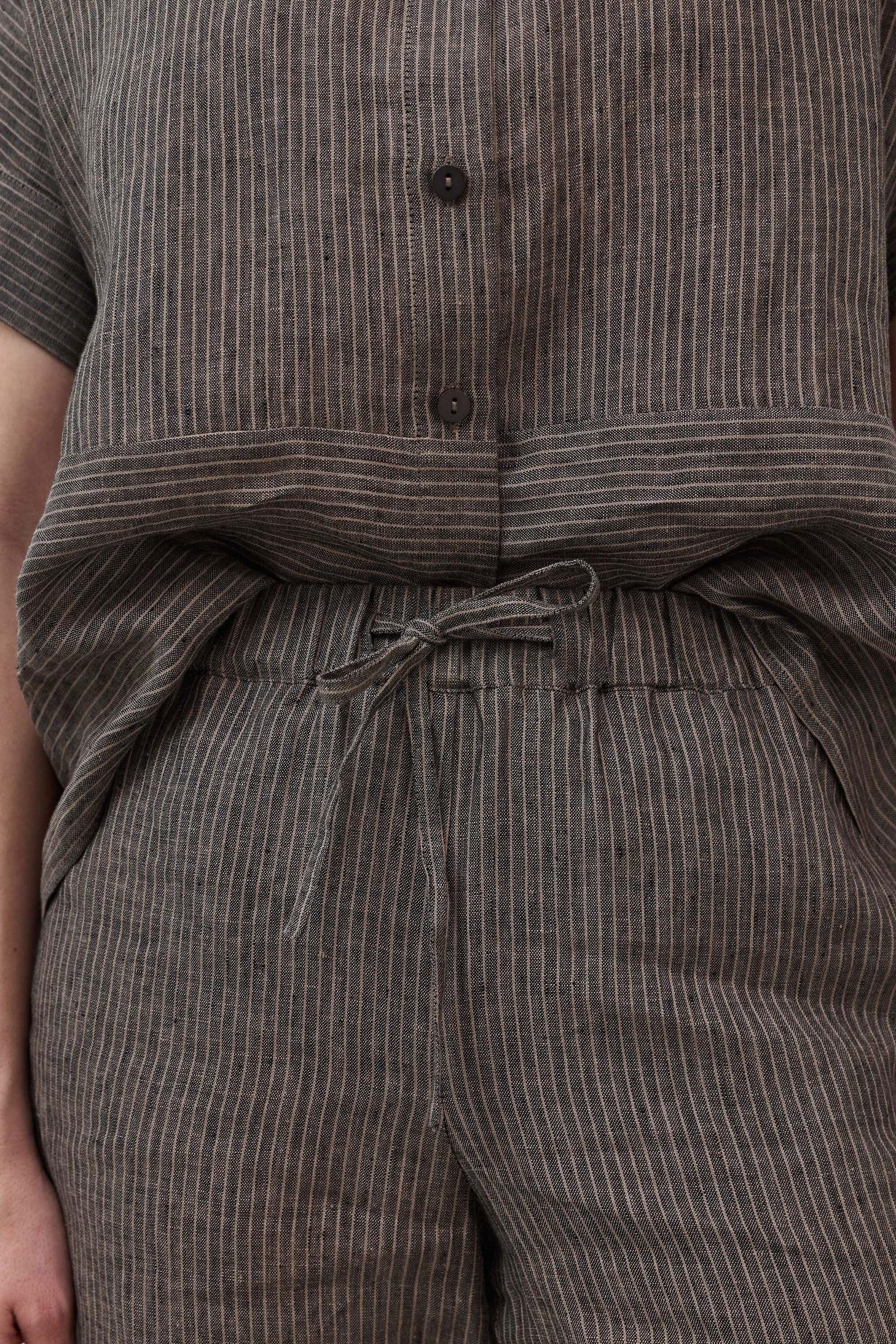Pull-On Wide Leg Linen Pants Product Image