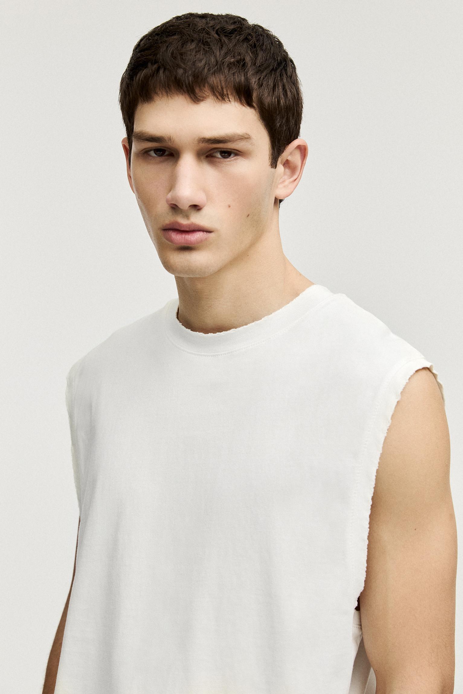 Washed sleeveless T-shirt Product Image