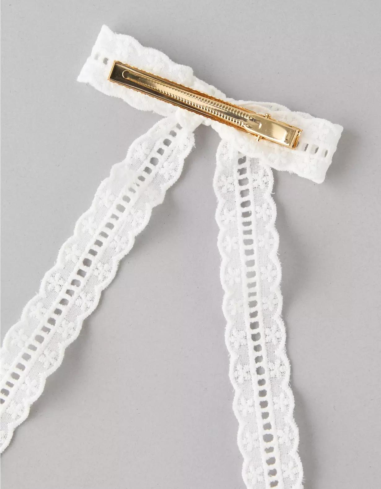 AE Small Eyelet Bow Product Image