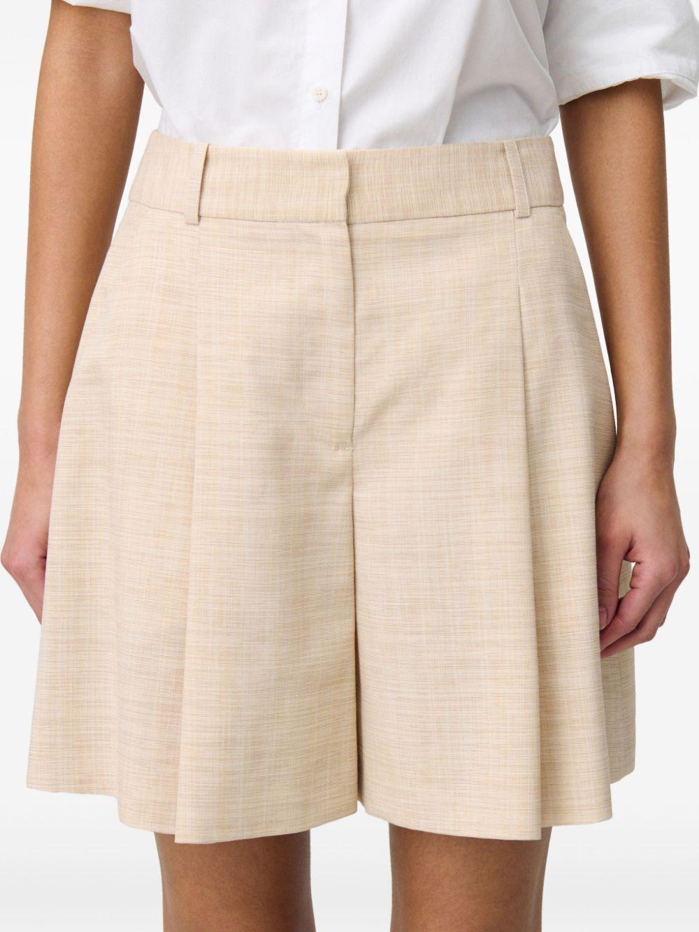 tailored shorts Product Image